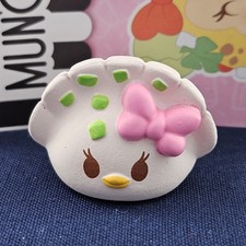 Disney Munchling - DAISY DUCK - Mini Munch Scented Figure Exclusive Salmon Roll