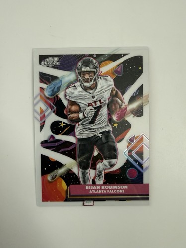 Bijan Robinson 2025 Topps Cosmic Chrome #4 White Hole Refractor SSP, Falcons