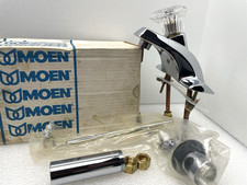 MOEN CHROME SINGLE HANDLE BATHROOM SINK FAUCET CHATEAU 4621 4" SLANT