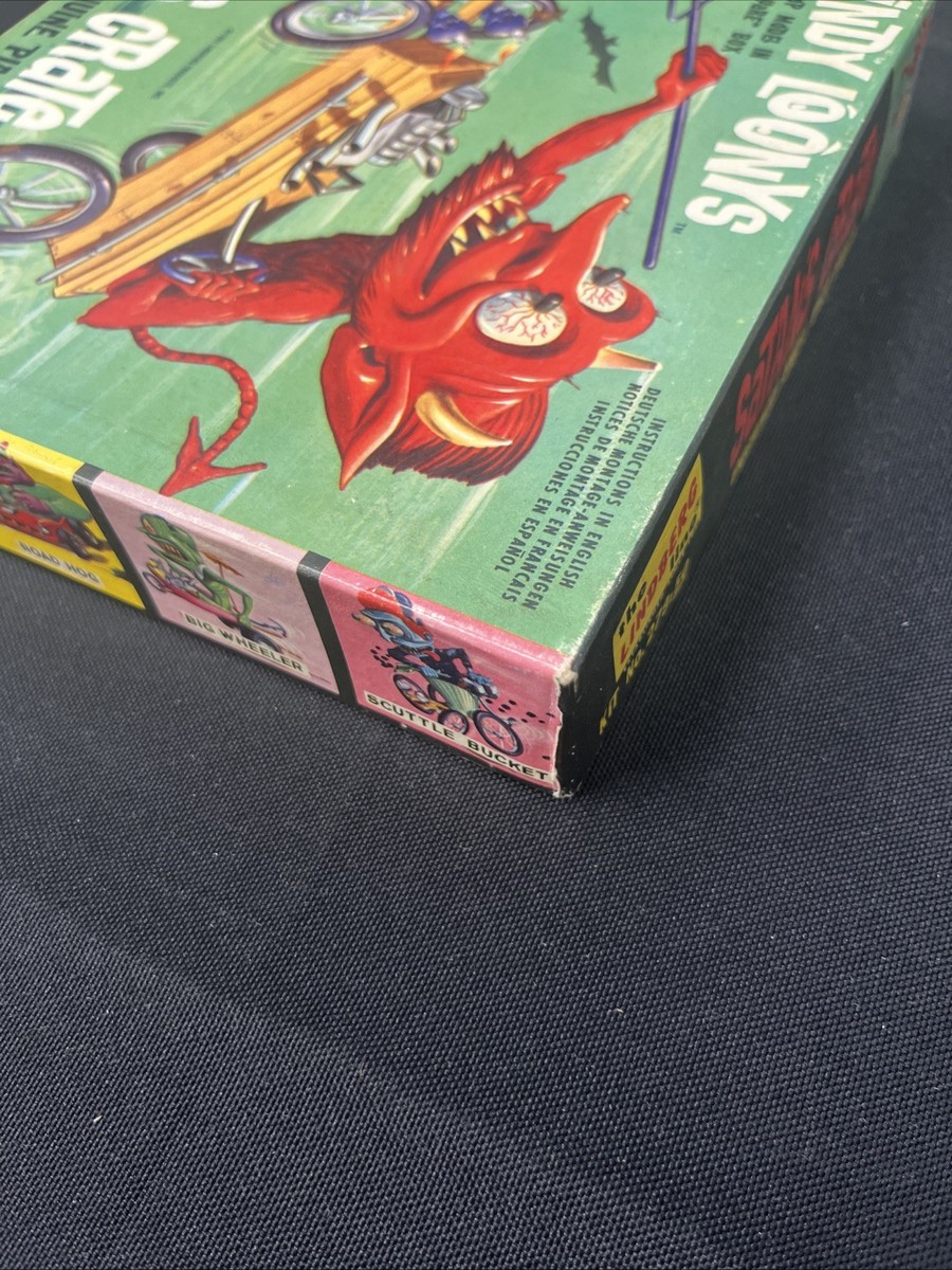ビンテージ Satan's Crate kitbuilders Lindberg 1964 Lindberg Lindy Loony's Satan's Crate Complete Model Kit