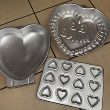 Wilton Hearts Cake Tins Used Bundle Props Catering Baking Collectable