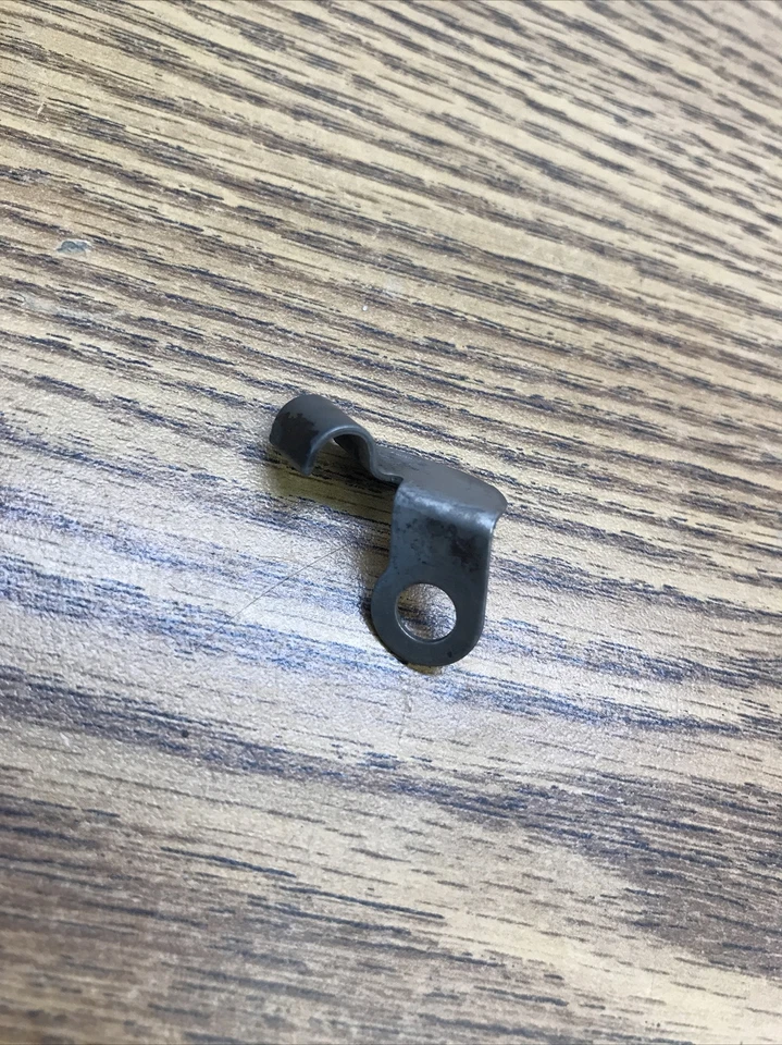 YAMAHA R6 YZFR6 1999-2009 ЗАЖИМ ДЕТАЛЬ # 90465-10030-00 - Изображение 2 из 4