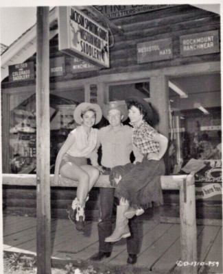 Columbia Pictures  Studio B W Press Photo Western Wyoming Renegades Martha Hyer