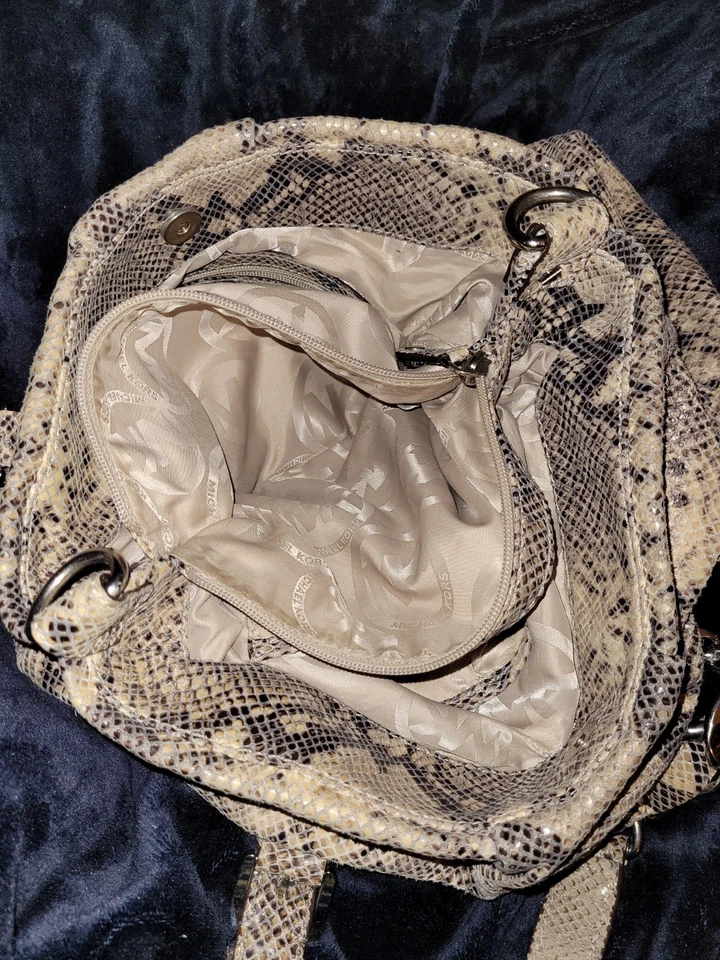 Bolso de hombro Michael Kors grande estampado de piel de serpiente/bolso de mano Hobo marrón y dorado Foto 3 de 4