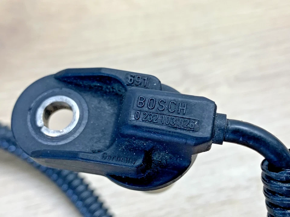 2004-2012 Maserati Quattroporte Engine Camshaft Position Sensor 0232103026 OEM - Image 4 of 4