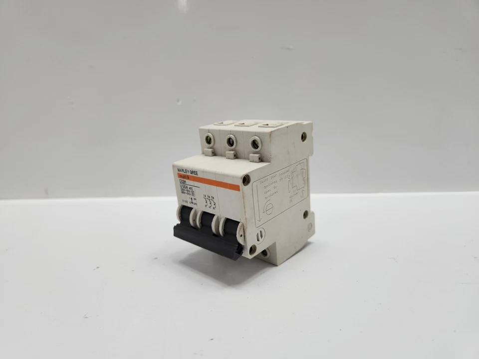 INTERRUPTOR DE CIRCUITO MINIATURA MARLEY MULTI 9 C32H Foto 4 de 4