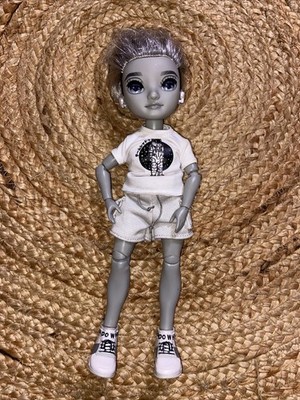 Rainbow High Shadow Series 1 Ash Silverstone Fashion Doll
