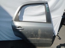 Porte arrière et accessoires Suzuki SX4