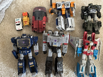 transformers huge toy lot of wfc earthrise and seige figures incomplete