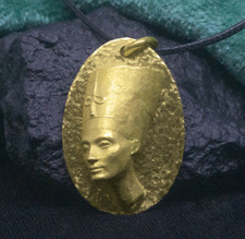 Nefertiti Bronze Pendant, Ancient Egypt Queen Nefertiti Necklace