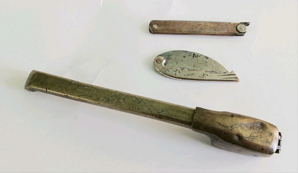 Cuchillo de Pesca Japonés Plata Plegable Kanji Tintero Tanto Latón Antiguo Set Foto 3 de 4