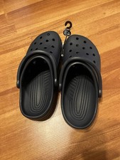 NWT Crocs Women  s size 8 - Men  s size 6 blue Crocs