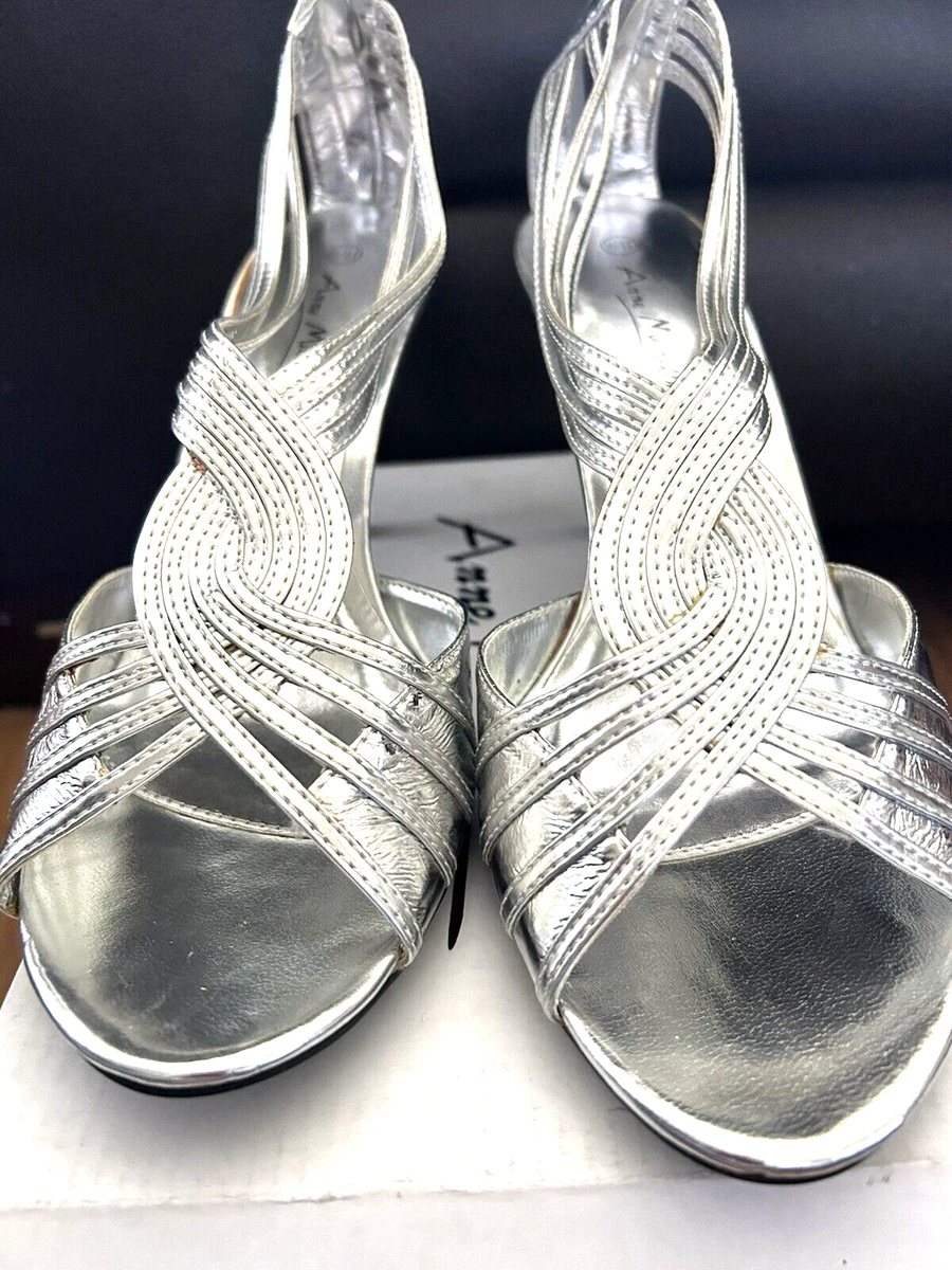 Silver pumps shop size 8