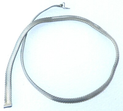 Collier Design En Métal Argenté - Maille Vintage Plaqué Argent - Bijou Occasion élégant