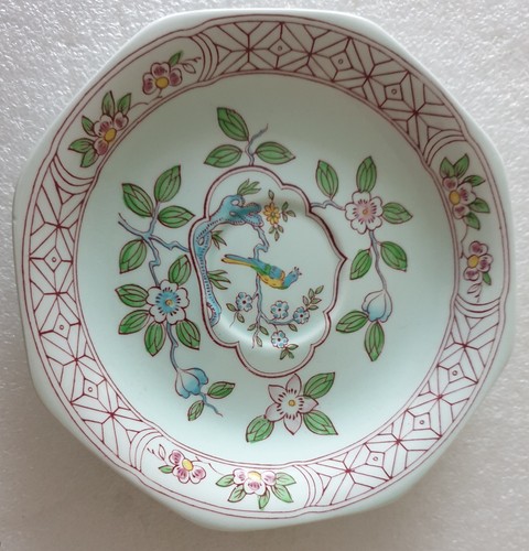 TWO ADAMS CALYX WARE "SINGAPORE BIRD" PATTERN SAUCERS - Picture 4 of 5