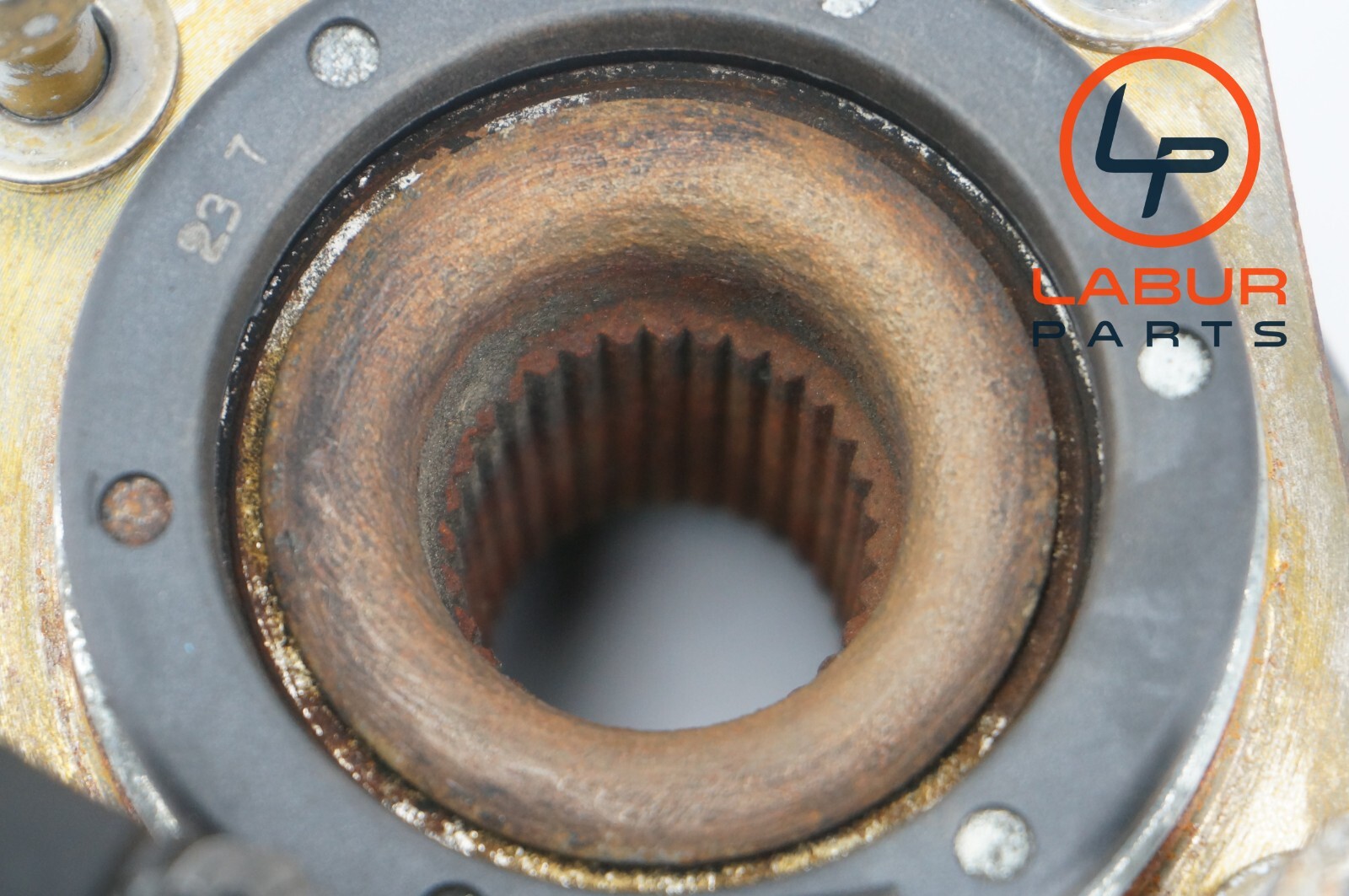 M139 03-19 Maserati Quattroporte Front Left or Right Side Wheel Hub Bearing C832