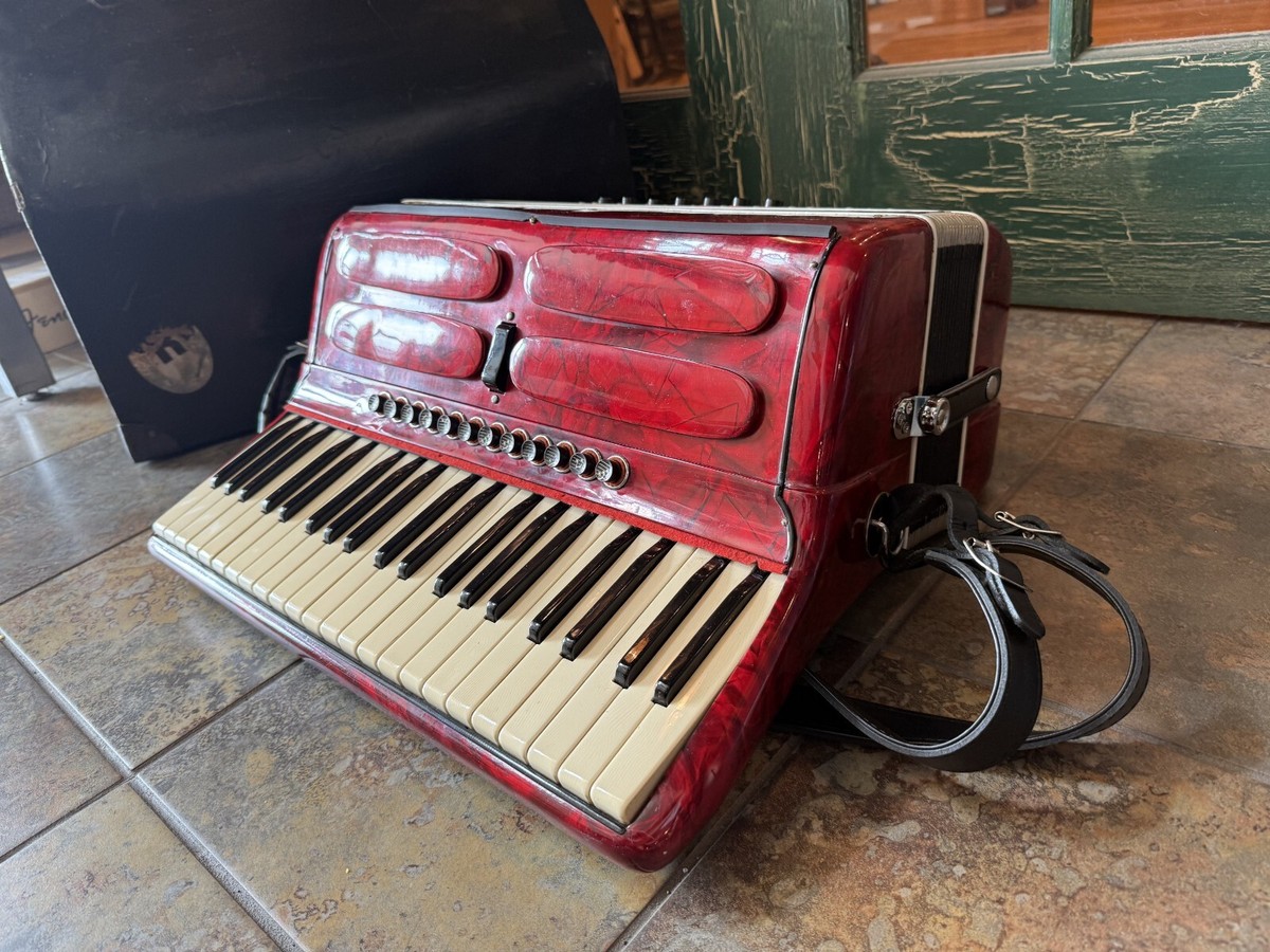 Soprani アコーディオン Vintage Soprani Ampliphonic Lido Full Sized Pianno Accordion