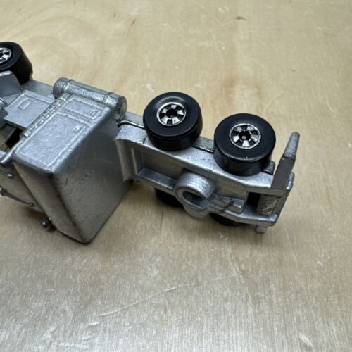 VINTAGE HOT WHEELS STEERING RIGS GMC EAGLE TRUCKING SILVER TRUCK - Picture 18 of 20