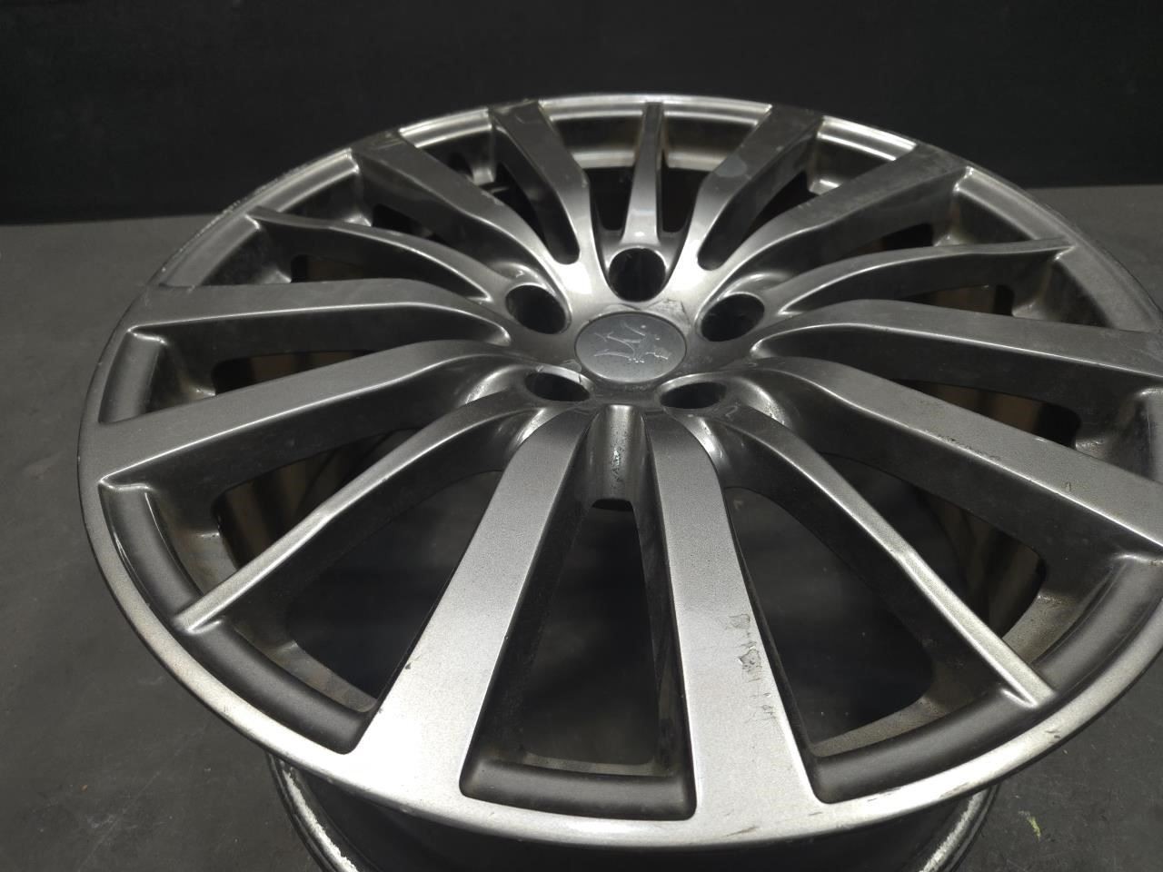 Maserati Ghibli 2015-2017 Wheel P/N 670016852