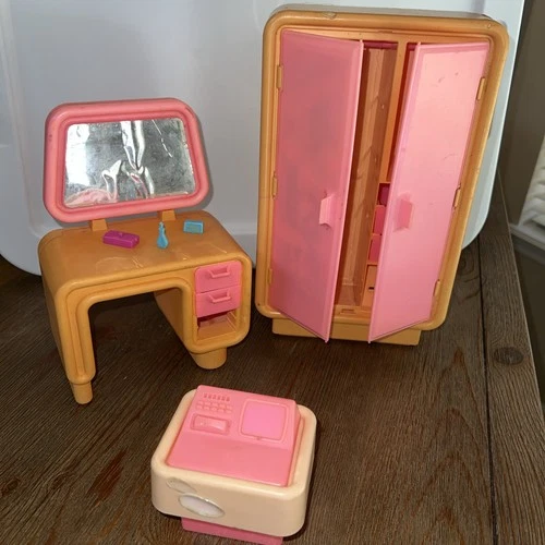 BARBIE DREAM HOUSE FURNITURE 1977 : Pink Orange Armoire & Vanity Computer