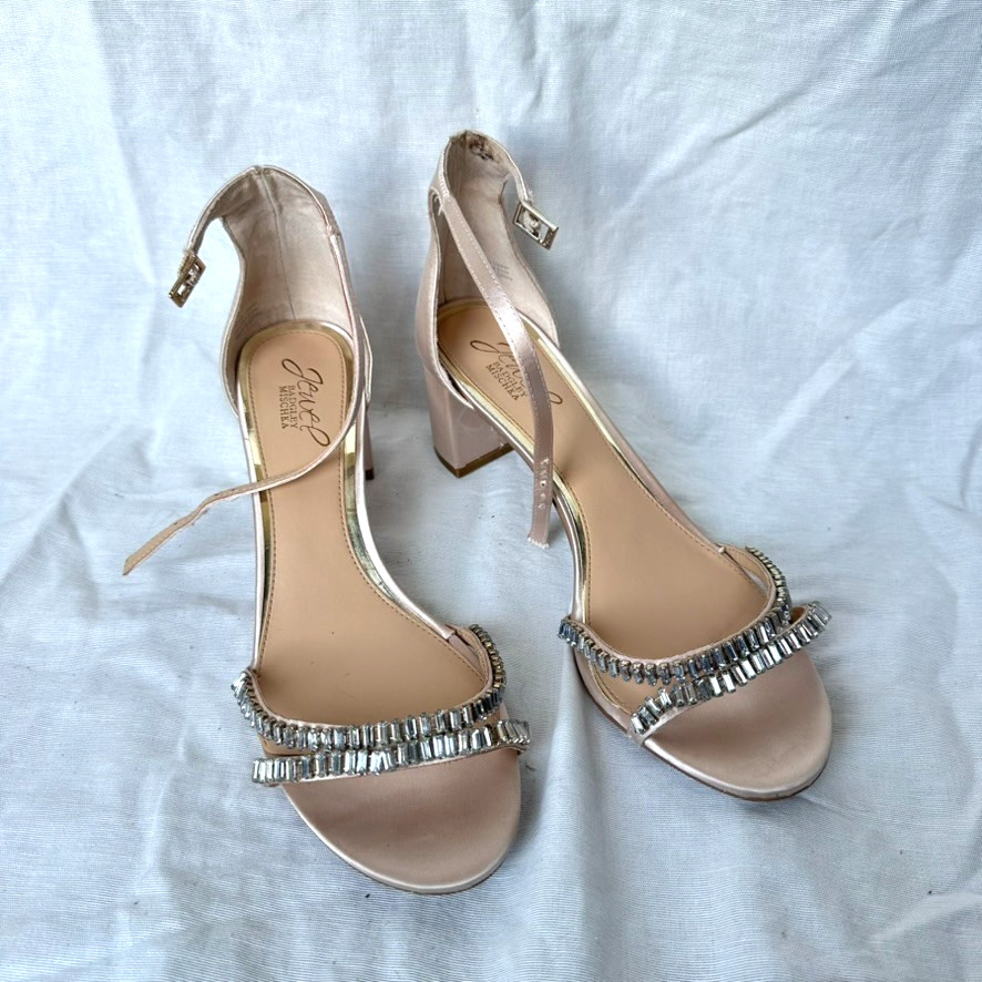 Sandalia Badgley Mischka Jewel Joanne Tacón Bloque Adornado Champagne Crema 9