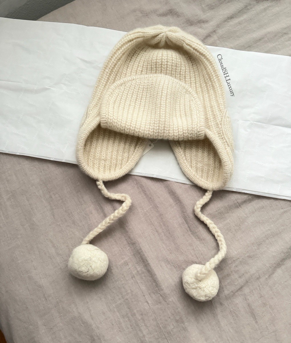 Auth BN Chanel 25B CC Logo Ear Warmer White Cashmere Beanie | eBay