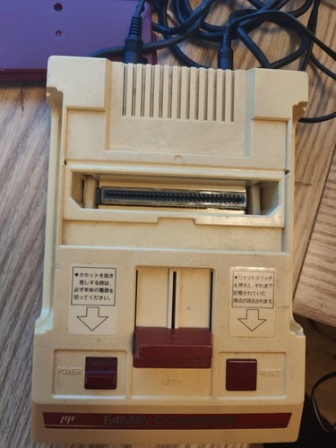 Nintendo Famicom NES Console, not working, FOR PARTS or REPAIR #5