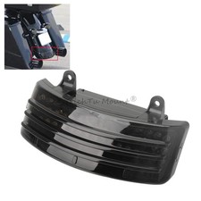 Fanale posteriore rosso parafango posteriore Tri-Bar LED adatto per Harley FLHX FLTR 2014-2018