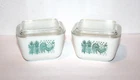 PYREX Amish Butterprint Set of 2 501 Rooster Refrigerator Dishes w Lids 1.5 Cups