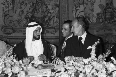Sheikh Zayed bin Sultan al-Nahyan in Paris 1975 OLD PHOTO 3