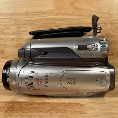 Canon HV20 3.1MP High Definition MiniDV 200x Digital Zoom