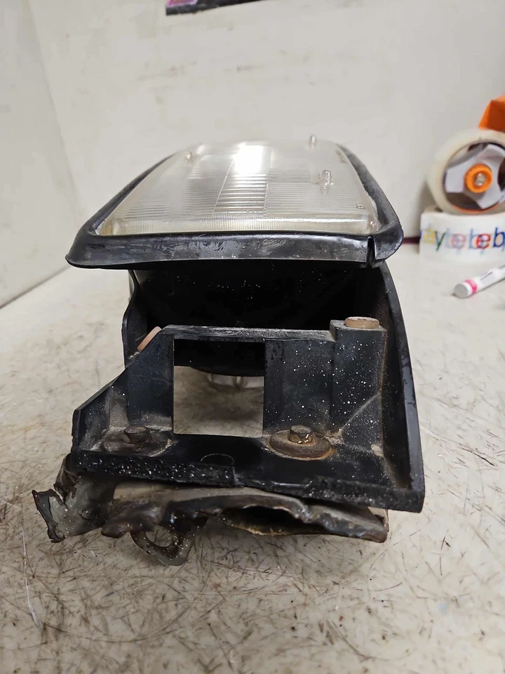 89-95 DODGE SPIRIT ACCLAIM правая фара без сигнала со стороны пассажира Rh OEM - Изображение 2 из 4