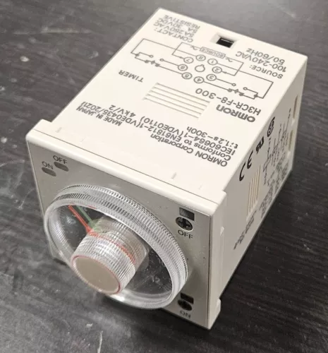 Omron H3CR-F8-300 Twin Timer