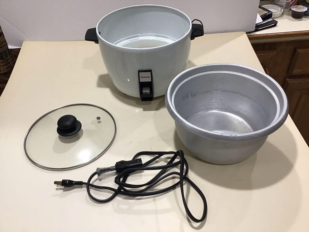Panasonic RICEOMAT Model SR18EG Rice Cooker Large 10 Cup Capacity