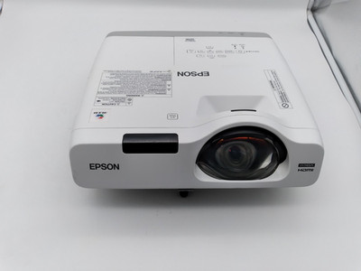 Epson PowerLite 525W LCD Projector H672A Lamp Hours 1196