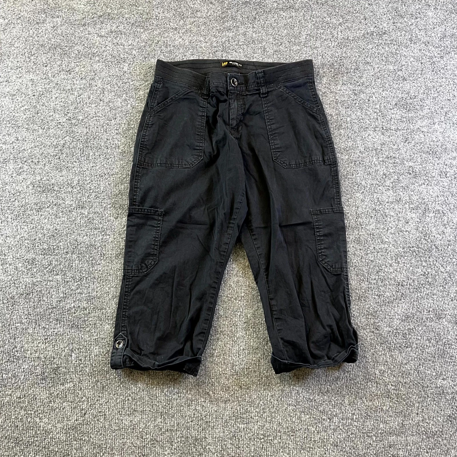 Lee Cargo Capri Pants Womens 8 Petite Black Flex-to-Go Mid Rise Relaxed Fit Crop
Opens in a new wind