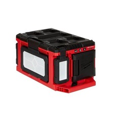 Milwaukee M18 Cordless PACKOUT 3000 Lumen LED Light w/Built-In Charger