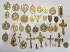 36 vintage gold tone metal catholic Saints assorted religious items Lot 54495