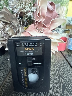 Aiwa HS-T21 Stereo Radio Cassette Player Radio FM/AM Vintage Kassetten Spieler