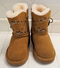UGG PURE BOOT W/ BUTTONS CHESTNUT  LACING GIRLS US 10 UK 9 YOUTH