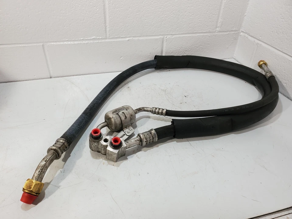 Conjunto de manguera de descarga/succión de aire acondicionado GMC Savanna 2500 3500 1996-2000 Foto 2 de 3