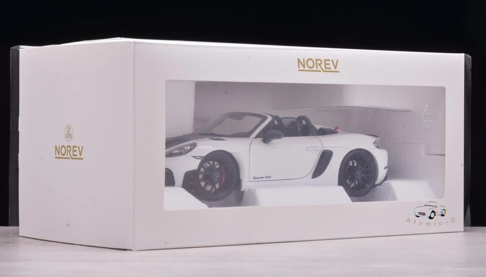 1:18 Porsche 718 Spyder RS 2023 techo abierto deportivo aleación modelo colección blanco Foto 4 de 4