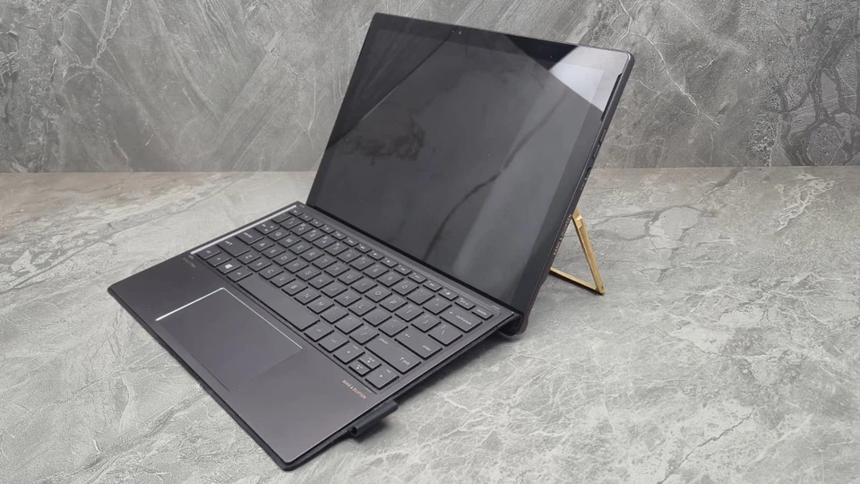 HP Spectre x2 Series i7 7th Gen -16 GB/1TB SSD GB with Keyboard USB C 13" 7560U - Image 3 of 4