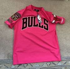 NWT NBA Chicago Bulls Pro Standard Classic  Hot Pink Tee. Mens L