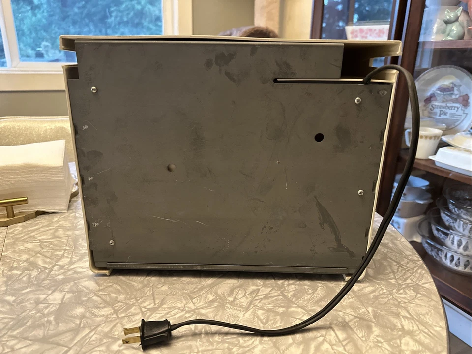 VTG HAMILTON BEACH 12-CUP SPACE SAVER UNDER CABINET COFFEE MAKER - WORKS! - Image 3 of 4