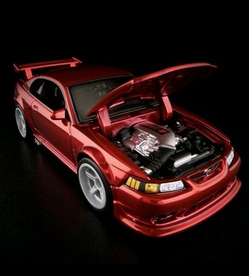 ミニカー RLC 2000 Ford Mustang SVT Cobra R s-l400.jpg