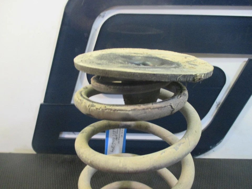 BMW Z3 1997 1,9 L OEM conductor de fábrica suspensión trasera izquierda bobina Foto 3 de 4