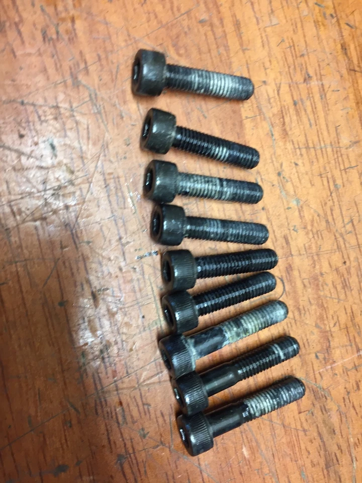 Capa de embreagem Suzuki Katana 750 1992 (OEM) - Imagem 2 de 4