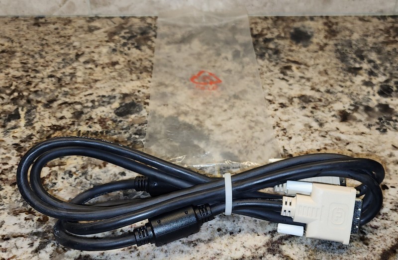 COMPUTER CABLE SPACE SHUTTLE-D MALE to MALE  AWM E101344 20276 VW-1 80 C 30V DVI