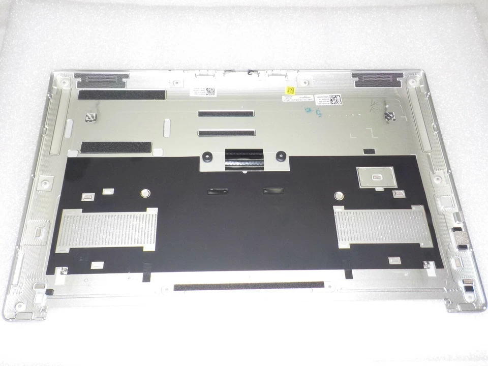 Nuevo conjunto de cubierta plateada base inferior para computadora portátil Dell XPS 15 (9570) 6V2YK HUA 01 Foto 2 de 4
